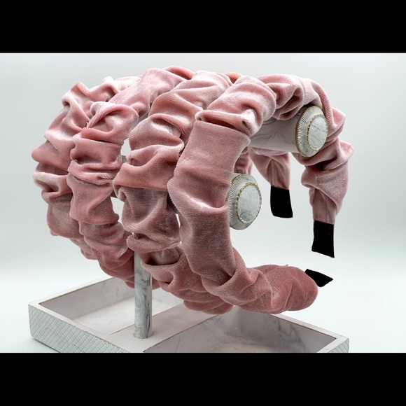 Accessories - 🆕 LAST | Scrunched Velvet Headband